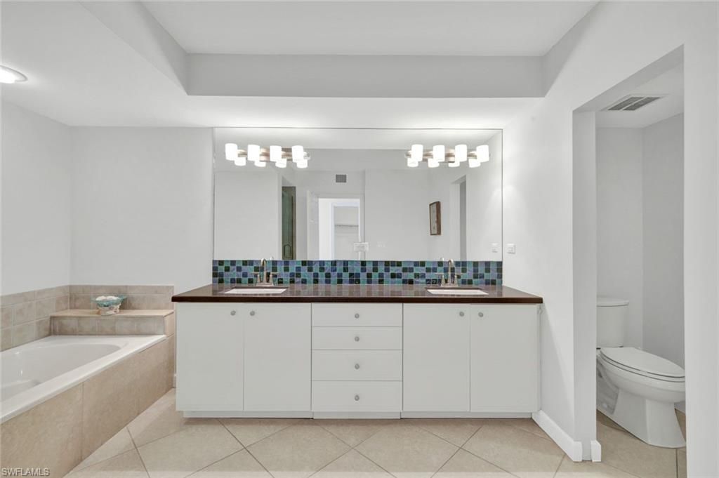 4051 Gulf Shore Blvd N, Unit 700, Naples, FL 34103 Photo