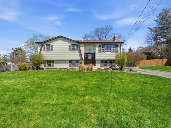 4 Percheron Circle, Nashua, NH 03062