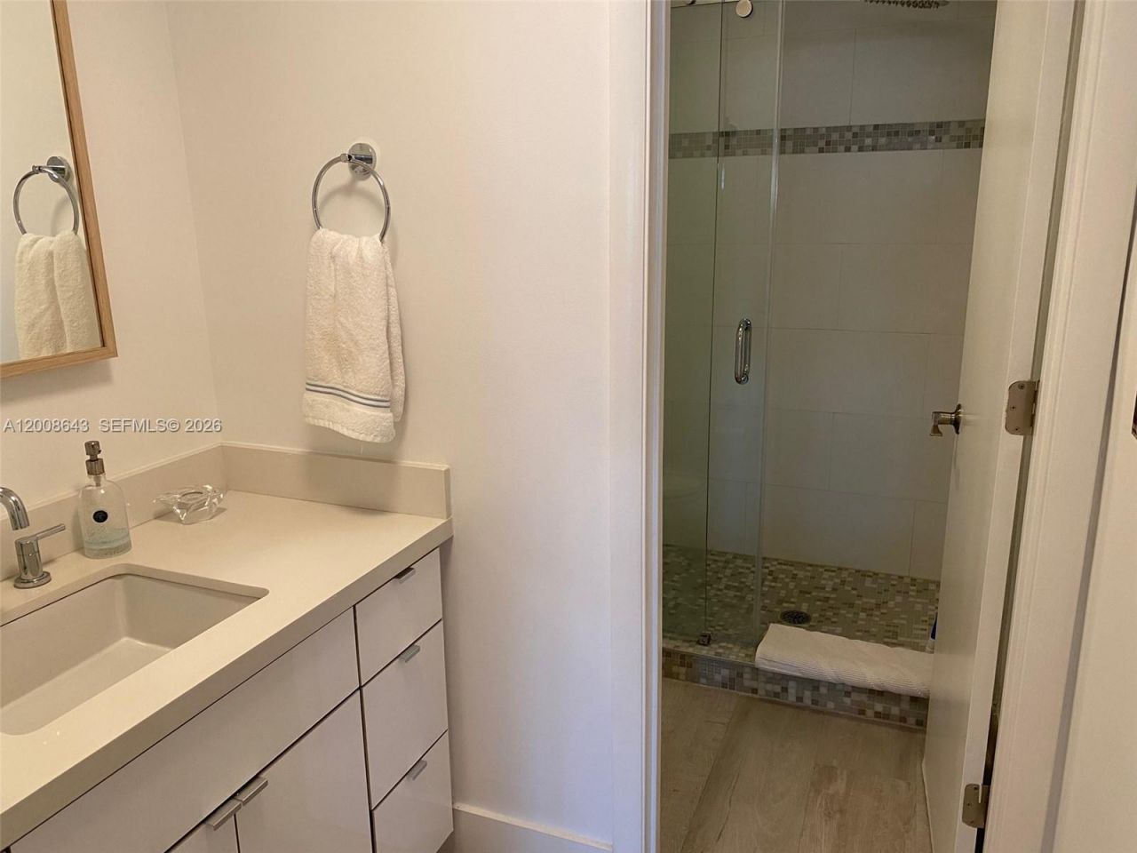 881 Ocean Dr, Unit TH12, Key Biscayne, FL 33149 Photo