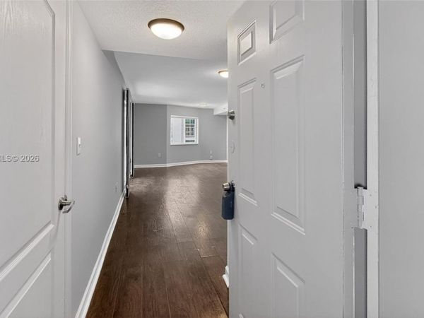 280 SW 20th Rd , Unit 904, Miami, FL 33129