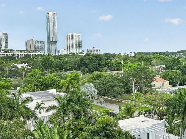 280 SW 20th Rd, Unit 904, Miami, FL 33129