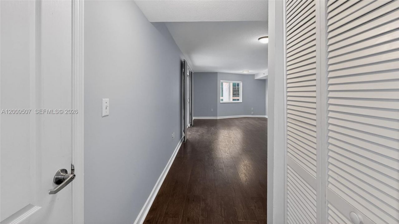 280 SW 20th Rd , Unit 904, Miami, FL 33129 Photo