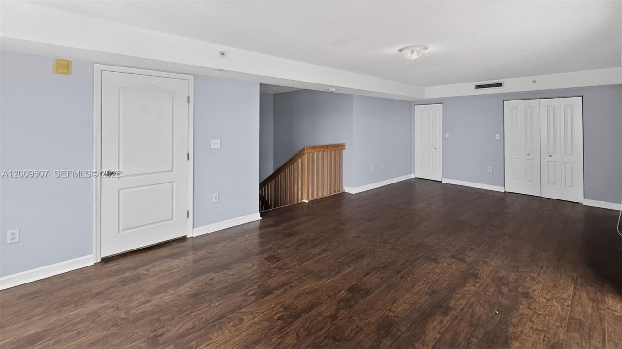 280 SW 20th Rd , Unit 904, Miami, FL 33129 Photo