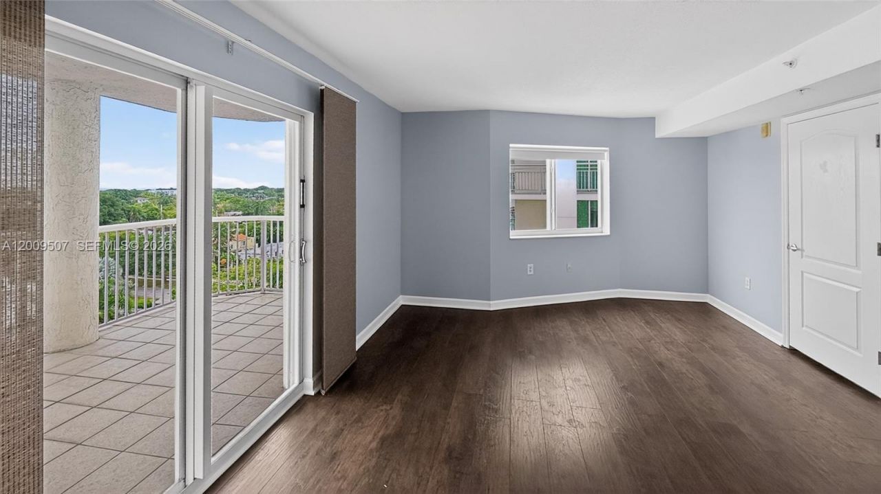 280 SW 20th Rd , Unit 904, Miami, FL 33129 Photo