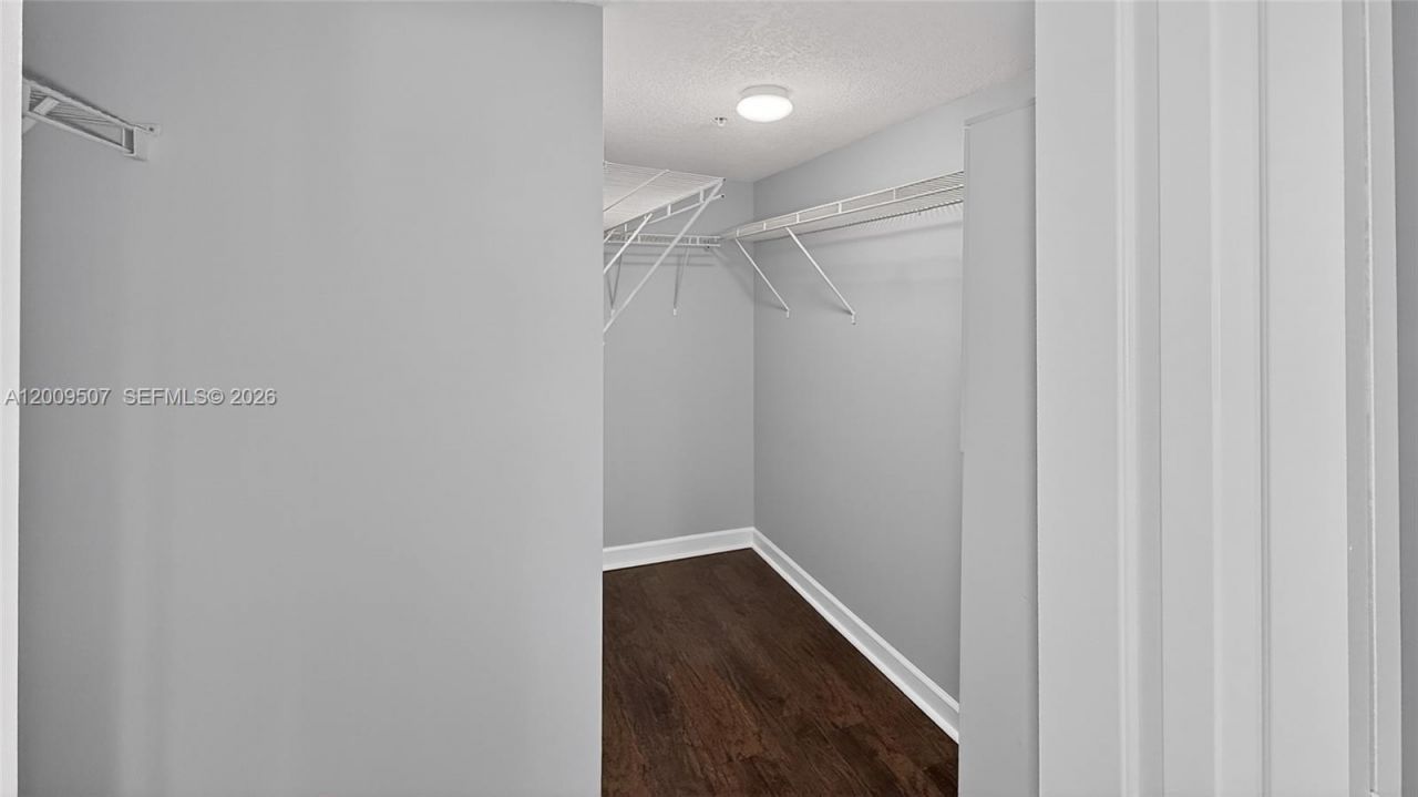 280 SW 20th Rd , Unit 904, Miami, FL 33129 Photo