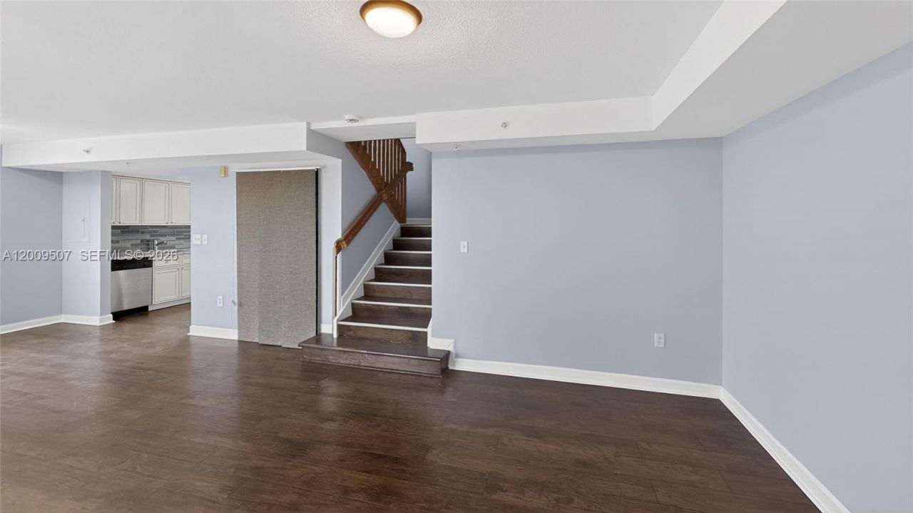 280 SW 20th Rd , Unit 904, Miami, FL 33129 Photo