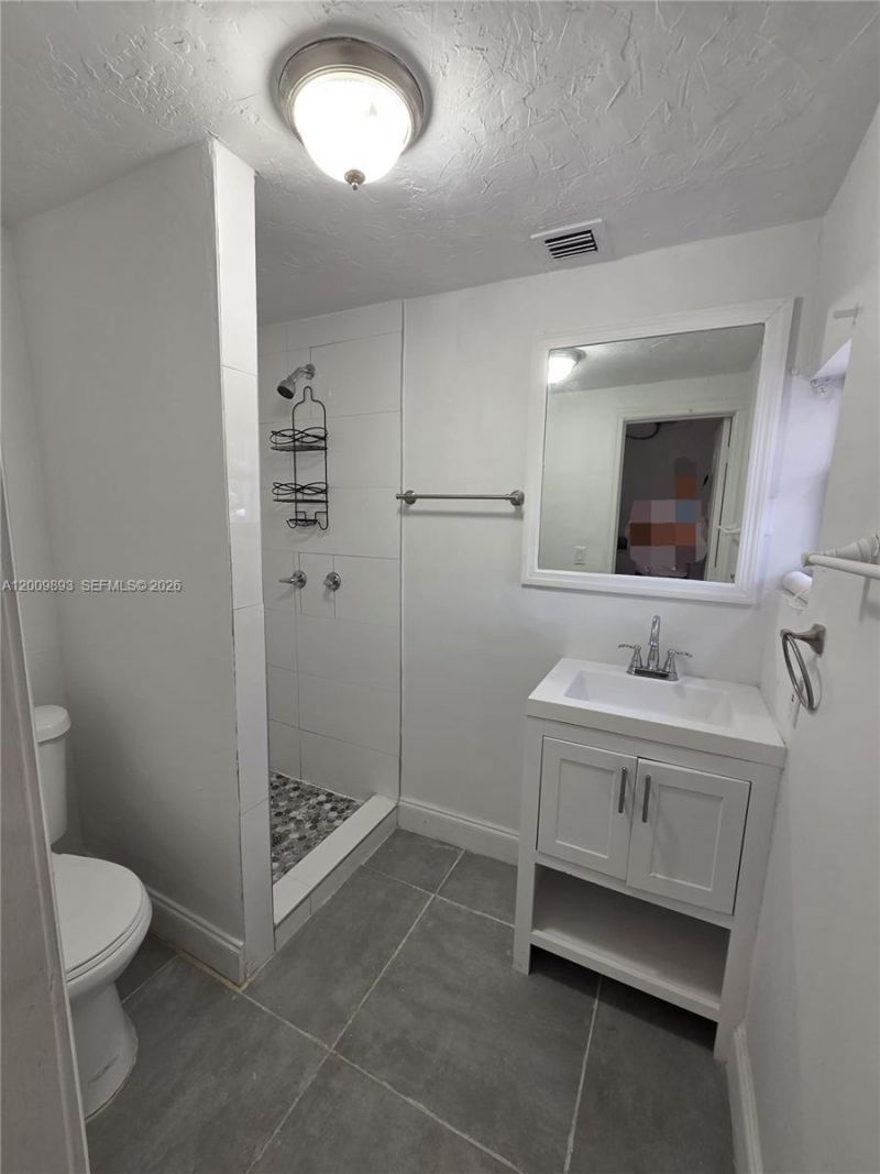 1945 NW 24th Ct , Unit 2, Miami, FL 33125 Photo