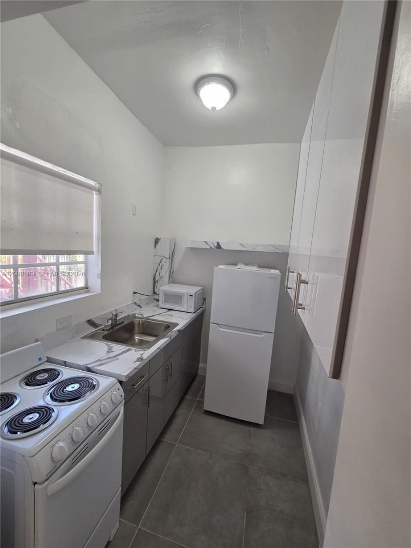 1945 NW 24th Ct , Unit 2, Miami, FL 33125 Photo