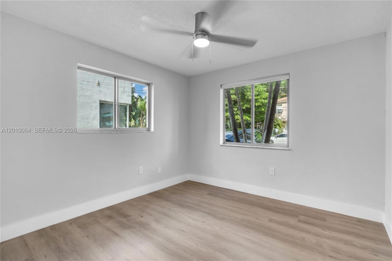 560 NE 63rd St , Miami, FL 33138 Photo