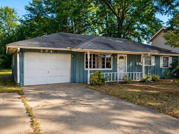 204 Truman Street, Stuttgart, AR 72160