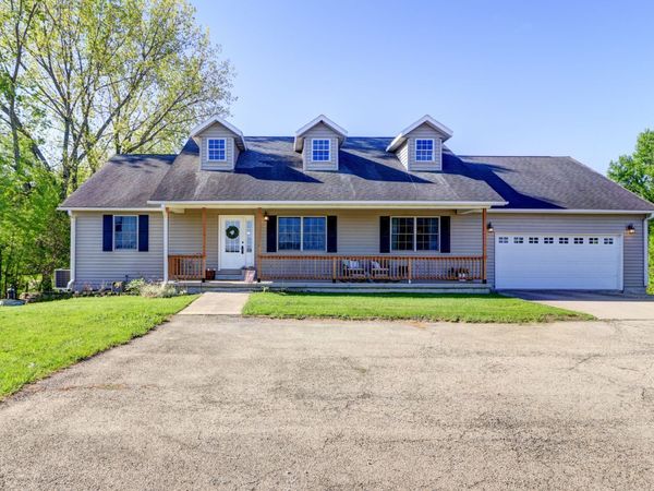 24335 Fulfs Road , Sterling, IL 61081