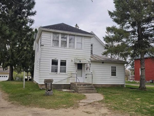 320 PARK STREET, Neshkoro, WI 54960