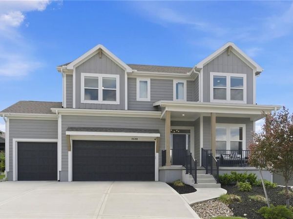 25189 W 141st Terrace, Olathe, KS 66061