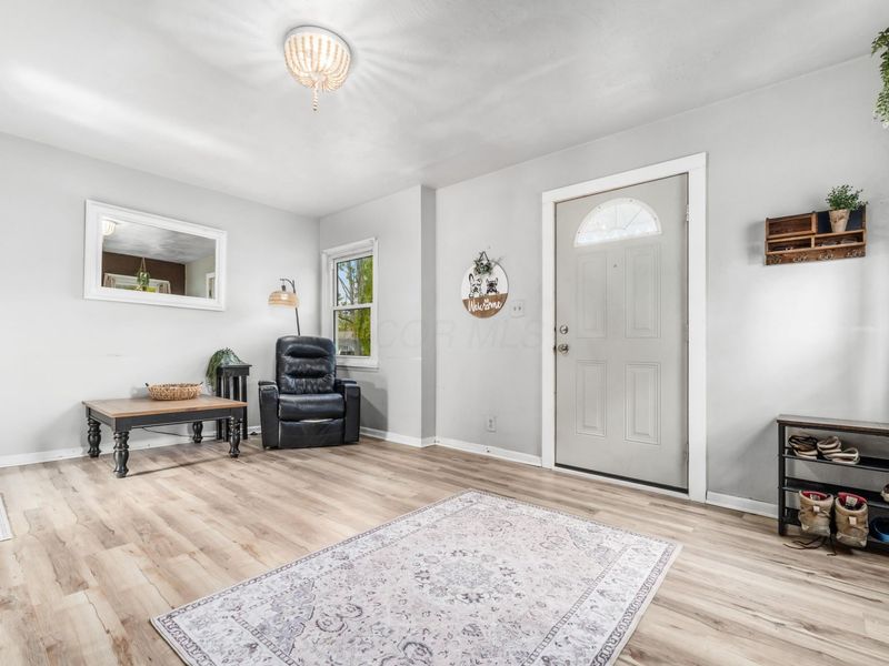 251 Edgevale Road, Columbus, OH 43209 Photo 3