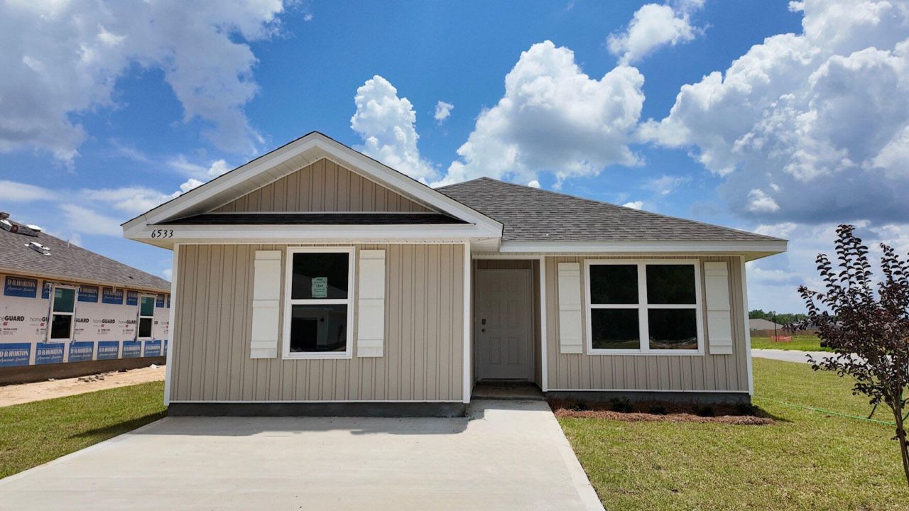 6533 Firefly Drive, Milton, FL 32583 Main Photo