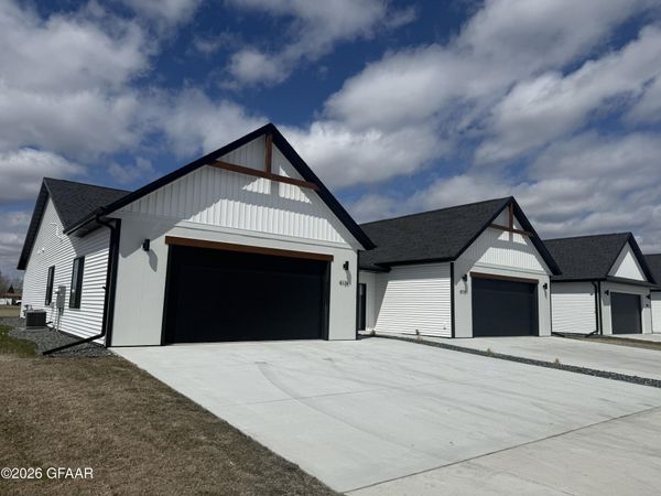4174 HAVEN Court , Grand Forks, ND 58201
