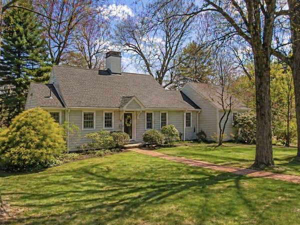 22 Standish Rd, Wellesley, MA 02481