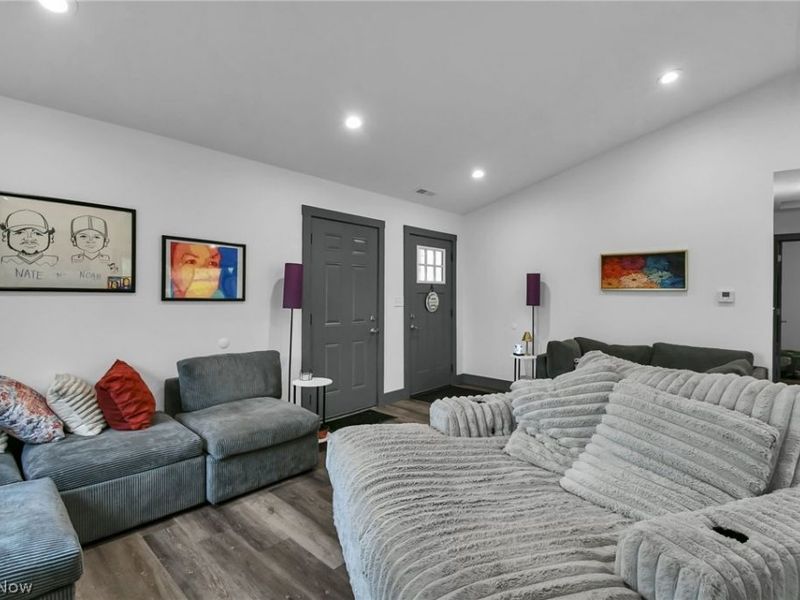 358 Davidson Street , Mansfield, OH 44907 Photo 5