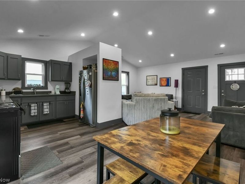 358 Davidson Street , Mansfield, OH 44907 Photo 8