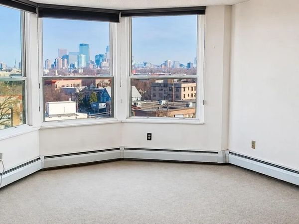 1425 W 28th Street, Unit 618, Minneapolis, MN 55408