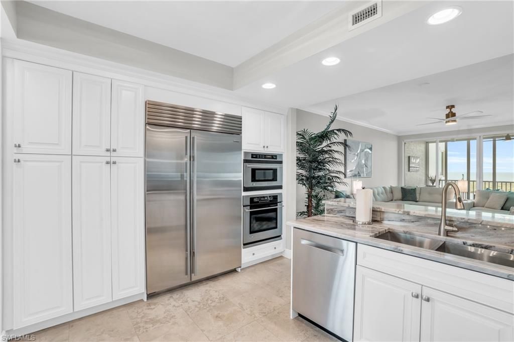265 Indies Way, Unit 1404, Naples, FL 34110 Photo