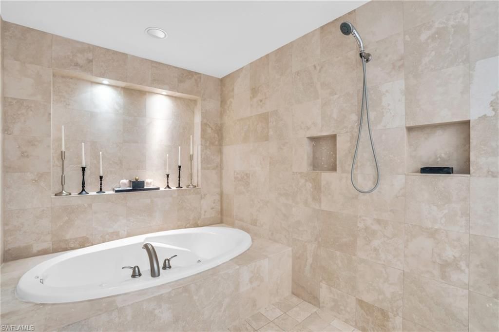 265 Indies Way, Unit 1404, Naples, FL 34110 Photo