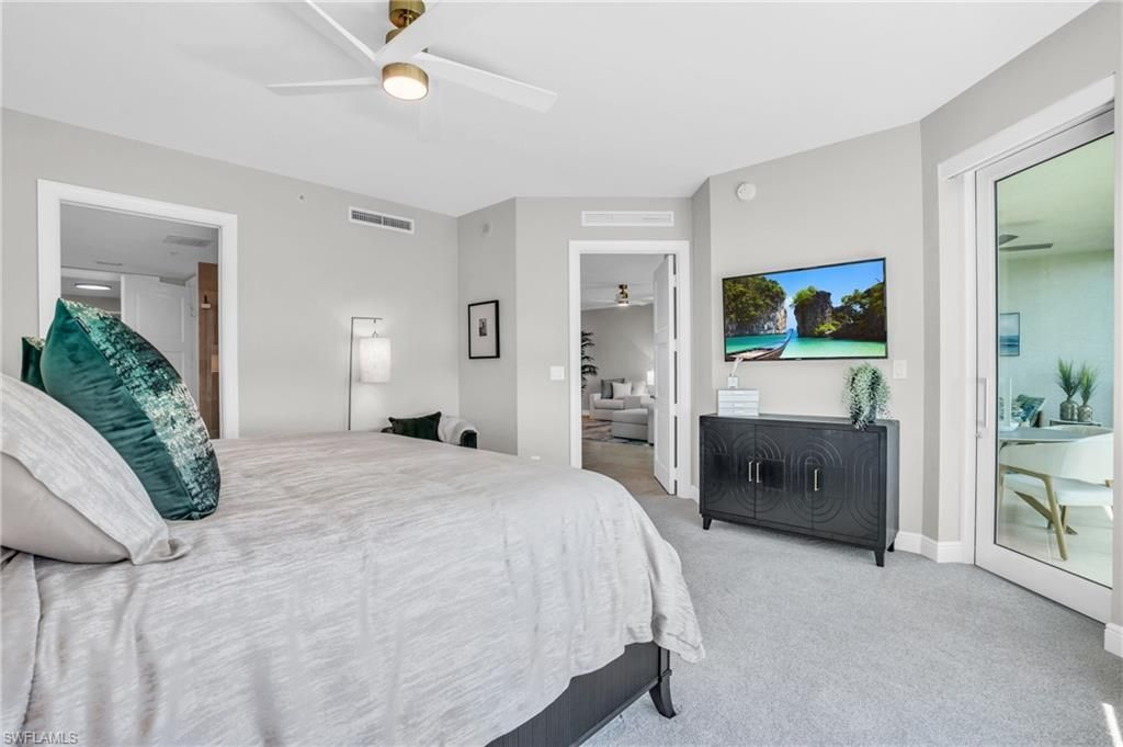 265 Indies Way, Unit 1404, Naples, FL 34110 Photo