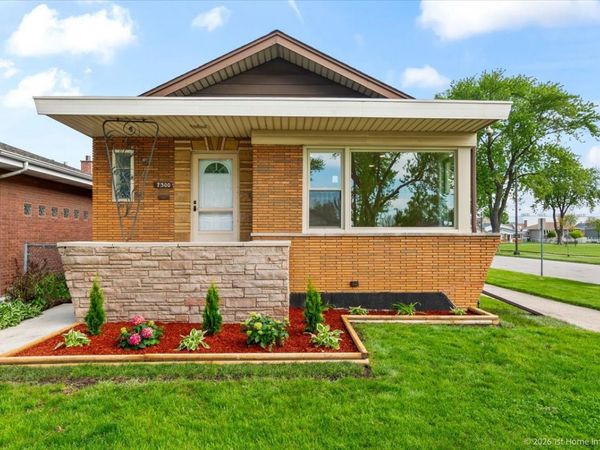 7300 W 61st Street , Summit, IL 60501