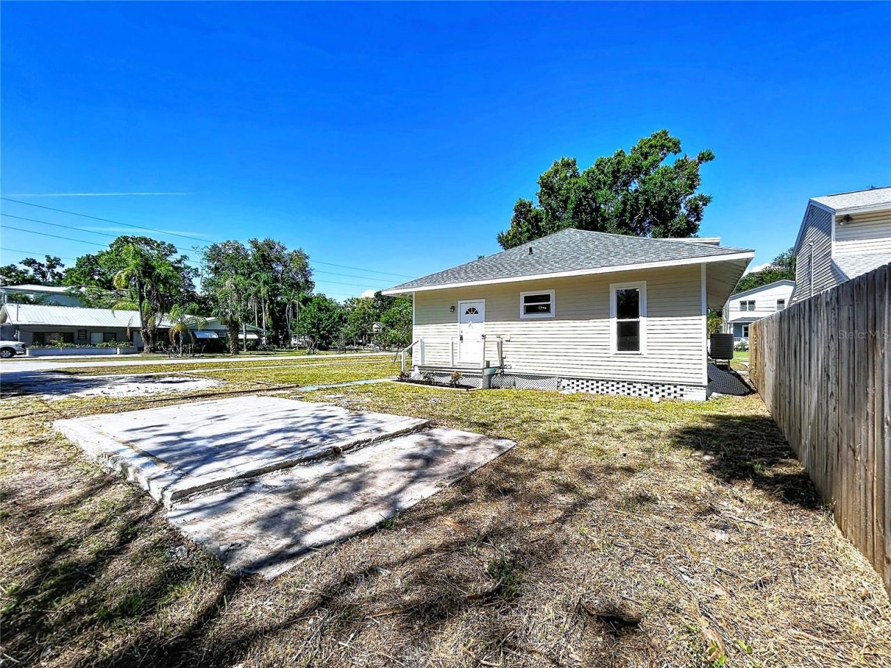313 Jefferson Avenue S, Oldsmar, FL 34677 Photo