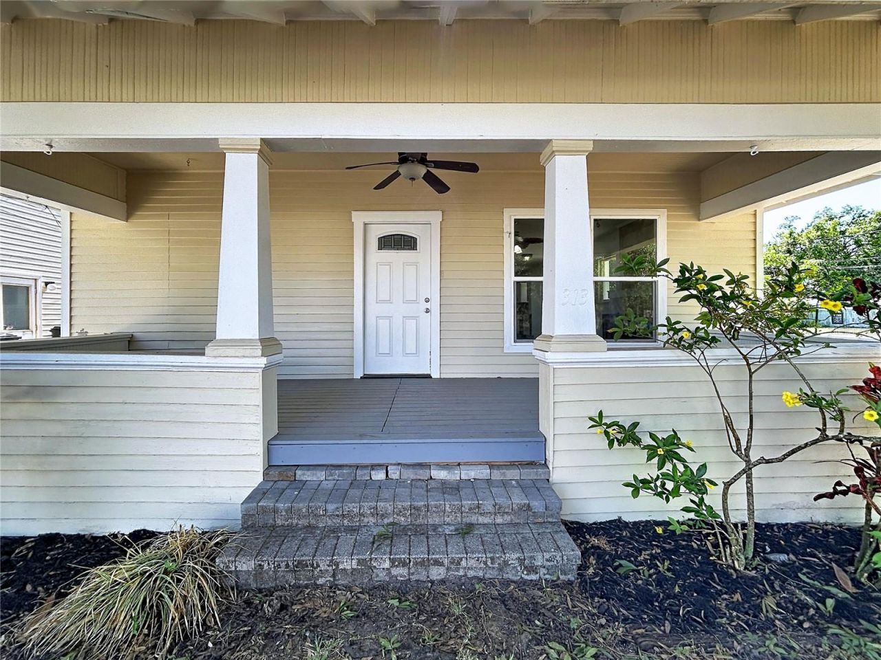 313 Jefferson Avenue S, Oldsmar, FL 34677 Photo