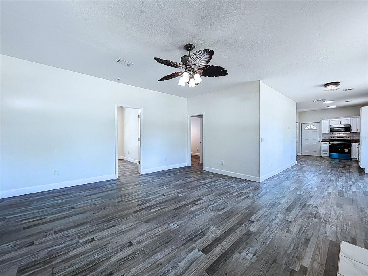 313 Jefferson Avenue S, Oldsmar, FL 34677 Photo