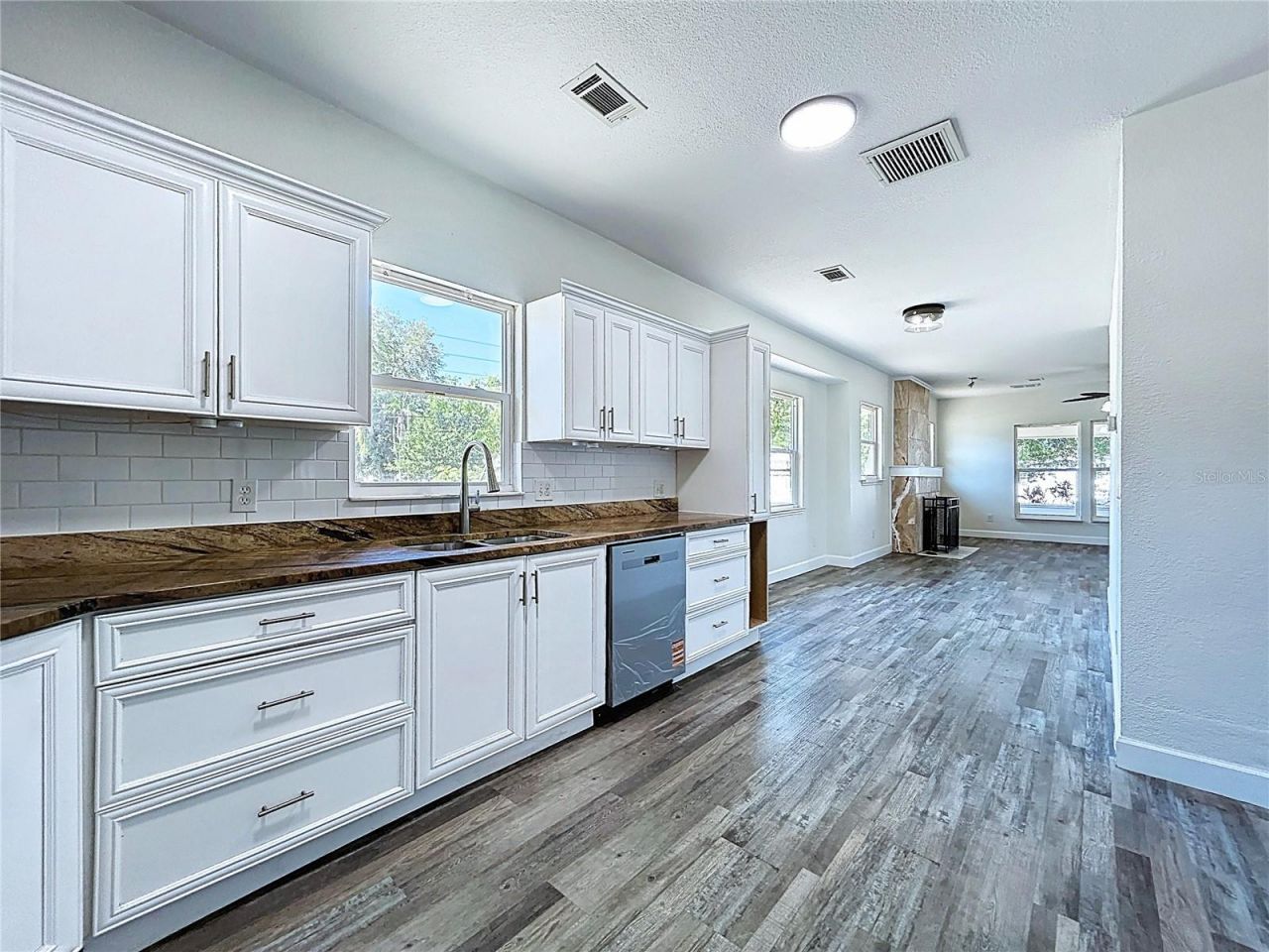 313 Jefferson Avenue S, Oldsmar, FL 34677 Photo
