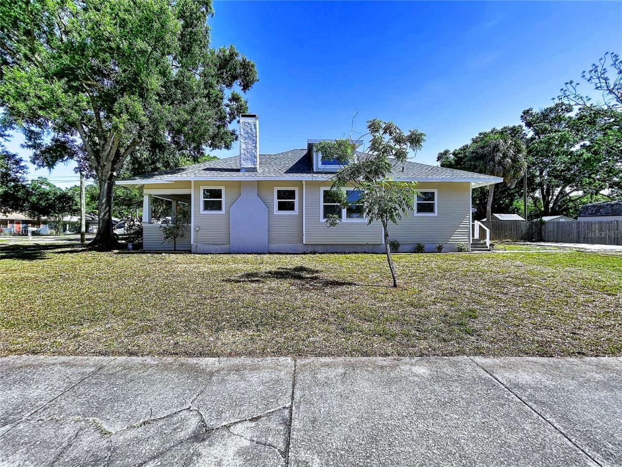 313 Jefferson Avenue S, Oldsmar, FL 34677 Photo