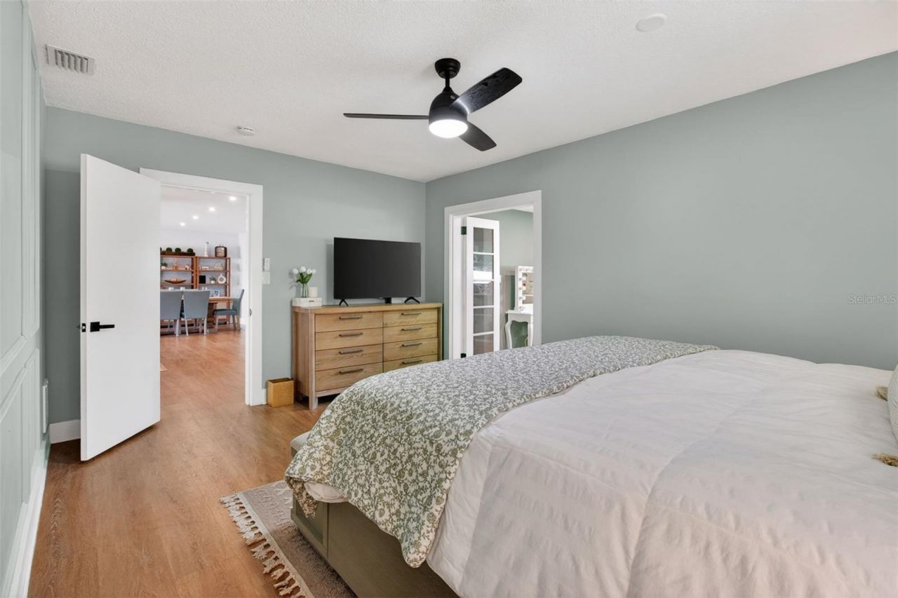 1714 Indian Rocks Road, Belleair, FL 33756 Photo