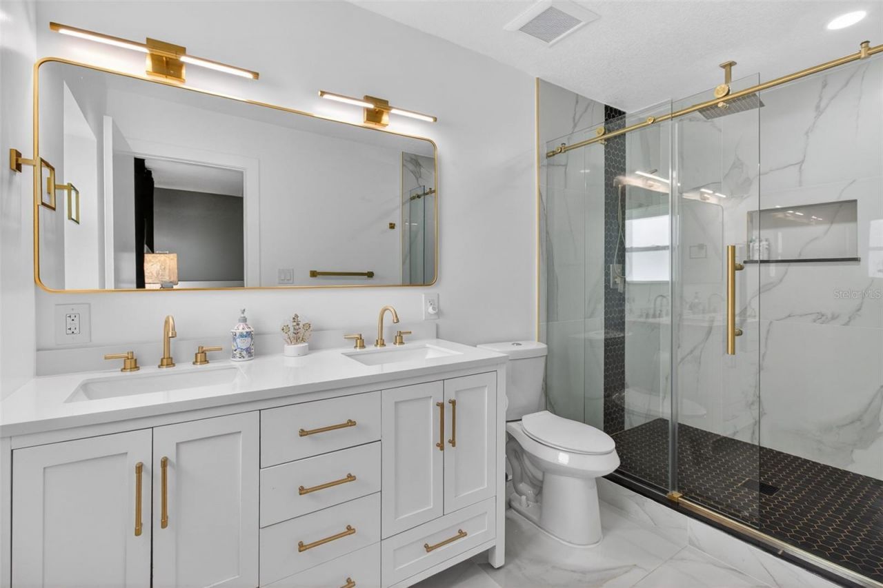 1714 Indian Rocks Road, Belleair, FL 33756 Photo