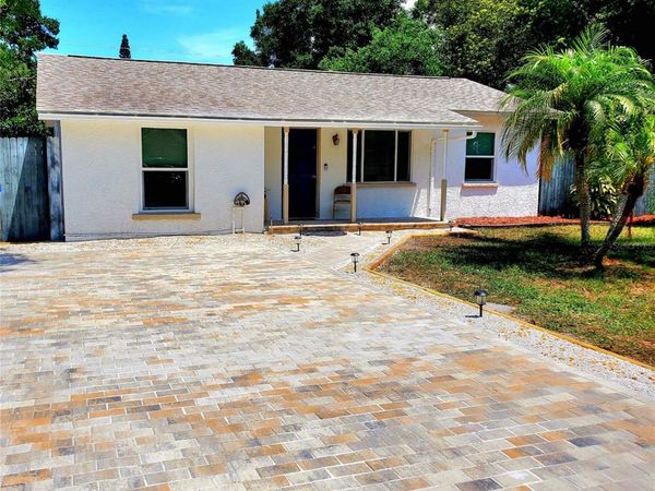 430 1ST AVENUE NE, LARGO, FL 33770