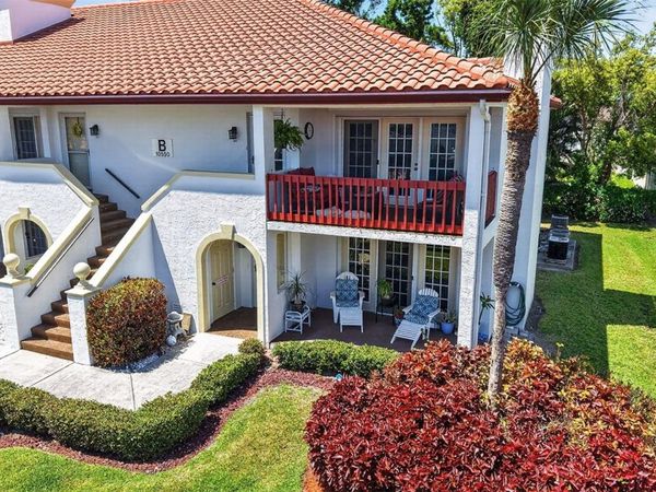 10550 VILLAGE DRIVE , Unit 104, SEMINOLE, FL 33772