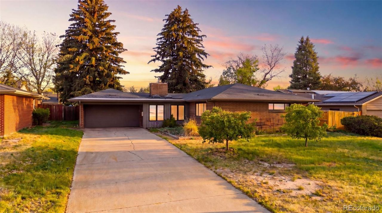 613 S Oneida Way, Denver, CO 80224 Main Photo
