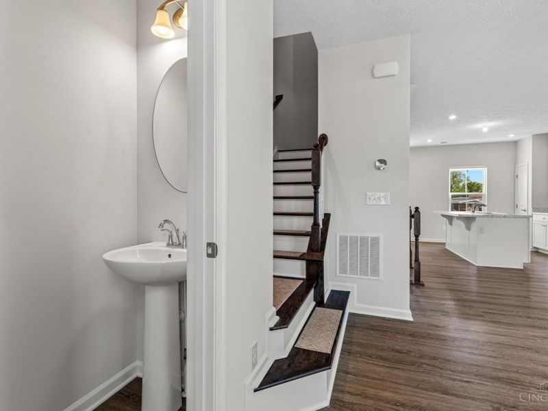 22 Wentworth Lane, Deer Park, OH 45236 Photo 14