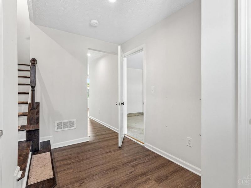 22 Wentworth Lane, Deer Park, OH 45236 Photo 26