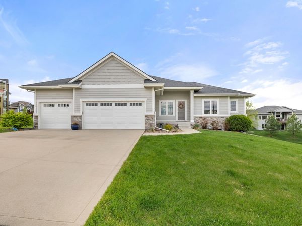 3910 Wildwood Court, Waukee, IA 50263