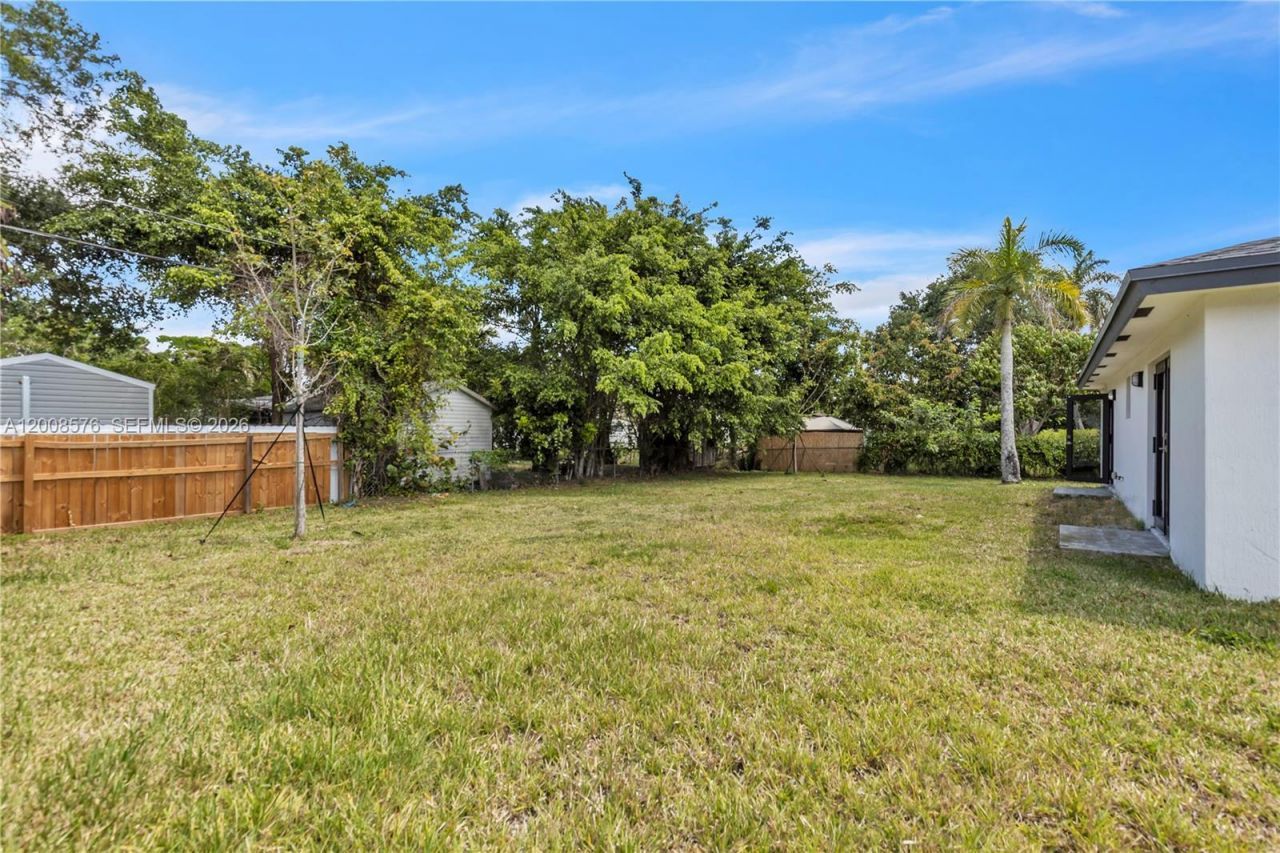 152 NW 18 St, Homestead, FL 33030 Photo