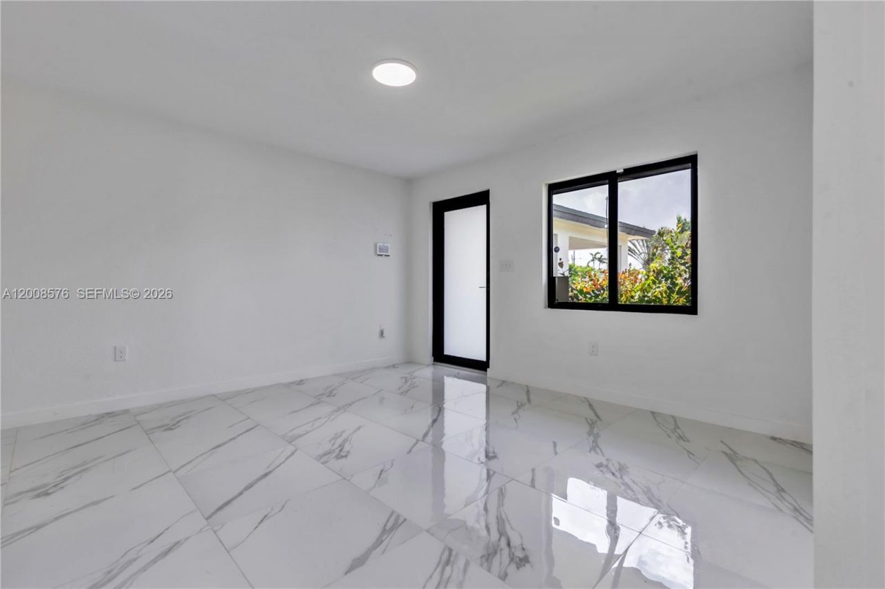 152 NW 18 St , Homestead, FL 33030 Photo