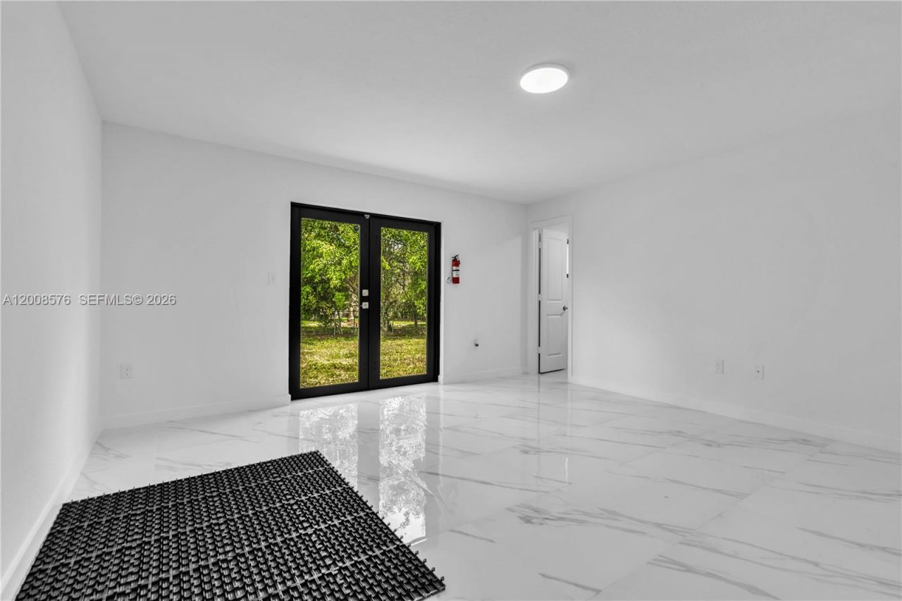 152 NW 18 St , Homestead, FL 33030 Photo