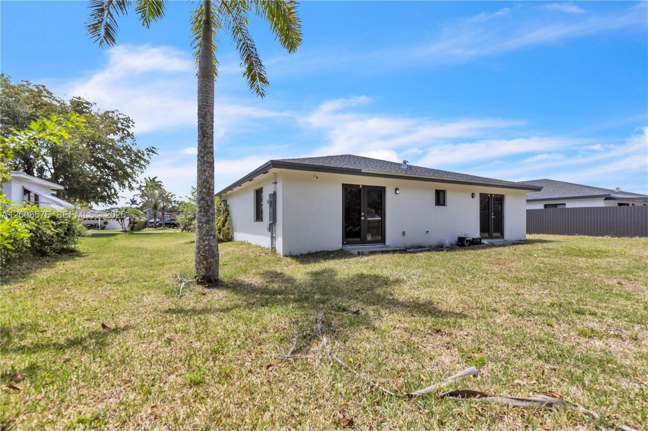 152 NW 18 St , Homestead, FL 33030 Photo