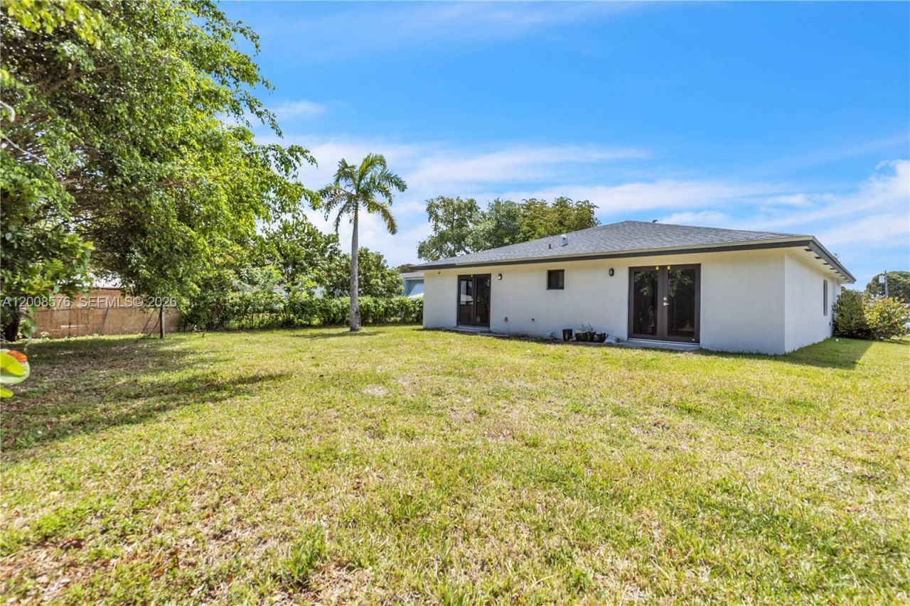 152 NW 18 St , Homestead, FL 33030 Photo