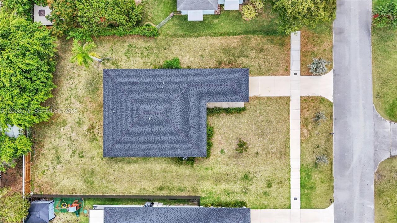 152 NW 18 St , Homestead, FL 33030 Photo