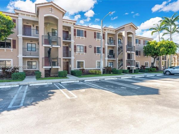 22421 SW 88th PL , Unit 102-2, Cutler Bay, FL 33190