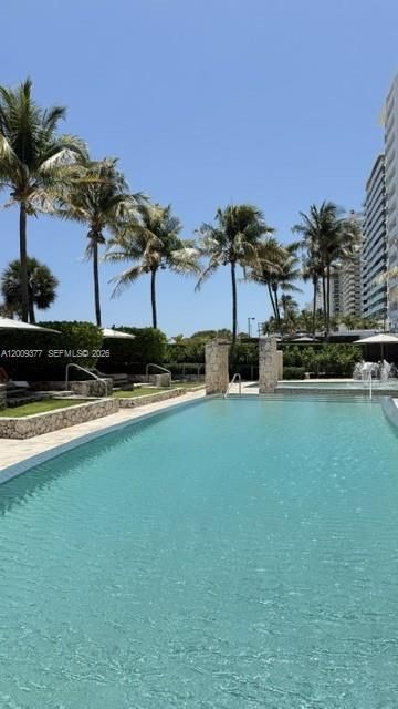5875 Collins Ave , Unit 708, Miami Beach, FL 33140 Photo
