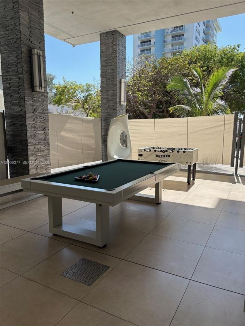 5875 Collins Ave , Unit 708, Miami Beach, FL 33140 Photo